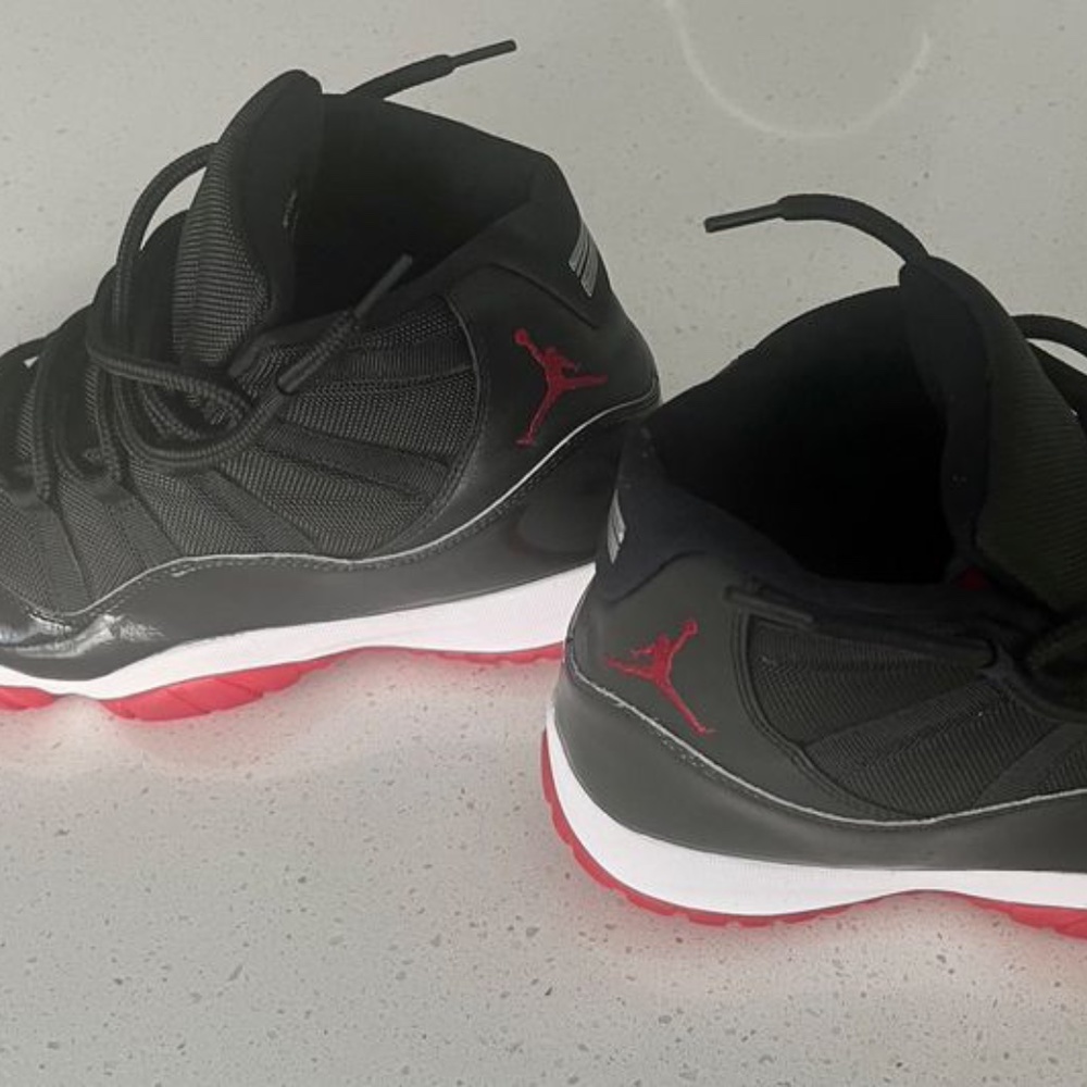 Jordan 11 Retro Playoff Bred 2019 sz 13